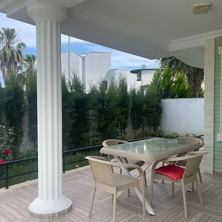 Yesil Cennet Villasi Belek